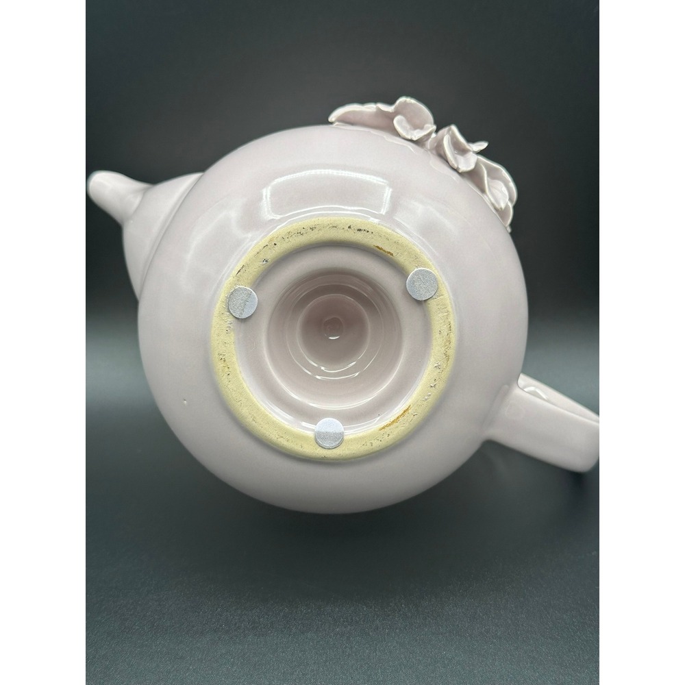 Lavender Ceramic Teapot 3D Floral Applique Scalloped Rim Vintage Pastel 6.5in - Picture 11 of 11